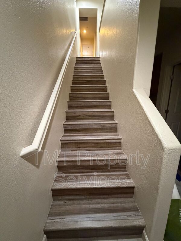 Building Photo - 8120 Crystal Walk Cir