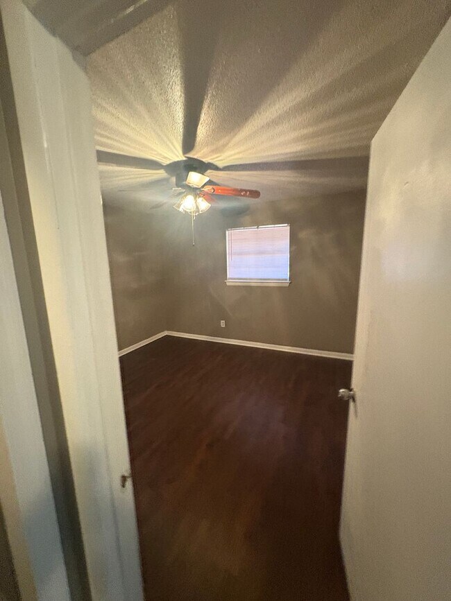 Building Photo - 77 Dolphin Ln