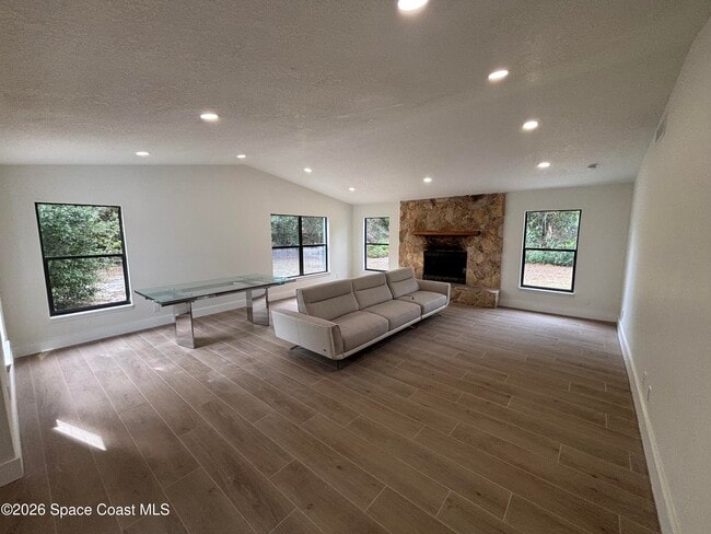 Building Photo - 6335 S Tropical Trail