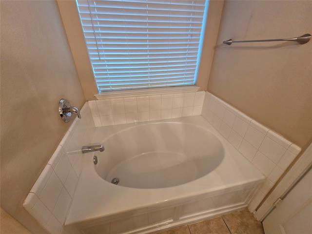 Building Photo - 3227 Yeltes