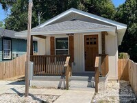 Building Photo - 1722 N Davis Hwy