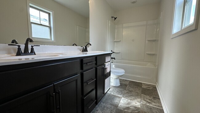 Building Photo - 155 Waterwheel Cir