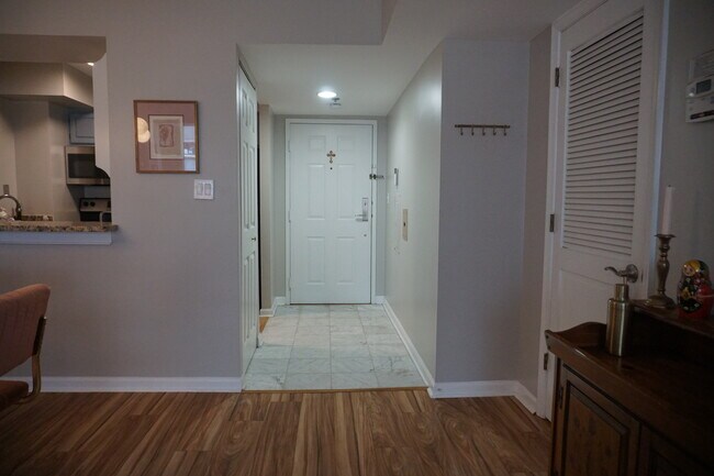 Building Photo - 1200 Braddock Pl