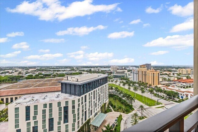 Building Photo - 550 Okeechobee Blvd