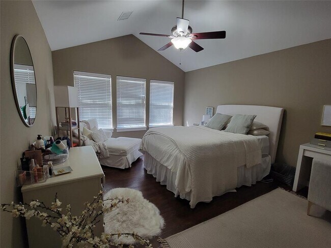 Building Photo - 4500 Avenue C