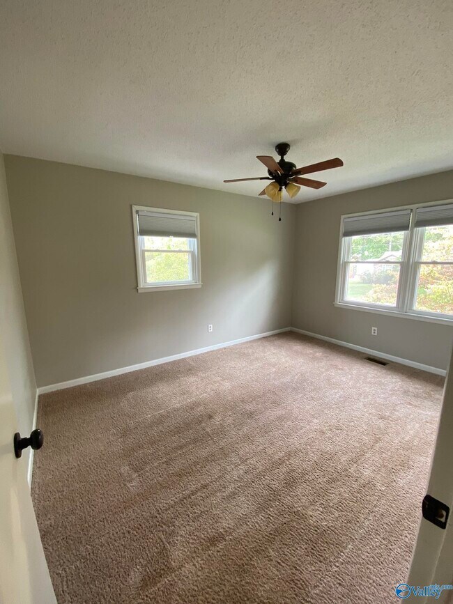 Building Photo - 12122 Chicamauga Trail SE