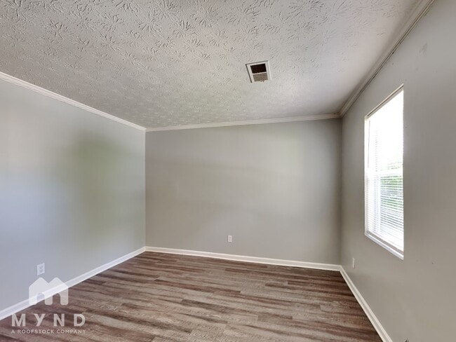 Building Photo - 4845 Plymouth Trace