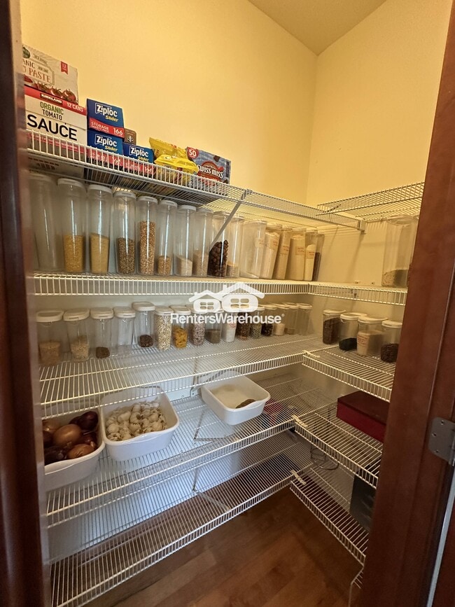 Building Photo - 15420 Plumstone Dr