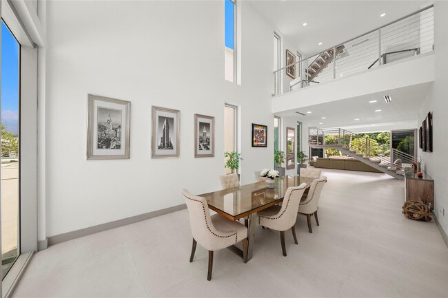 Building Photo - 17250 SW 52nd Ct