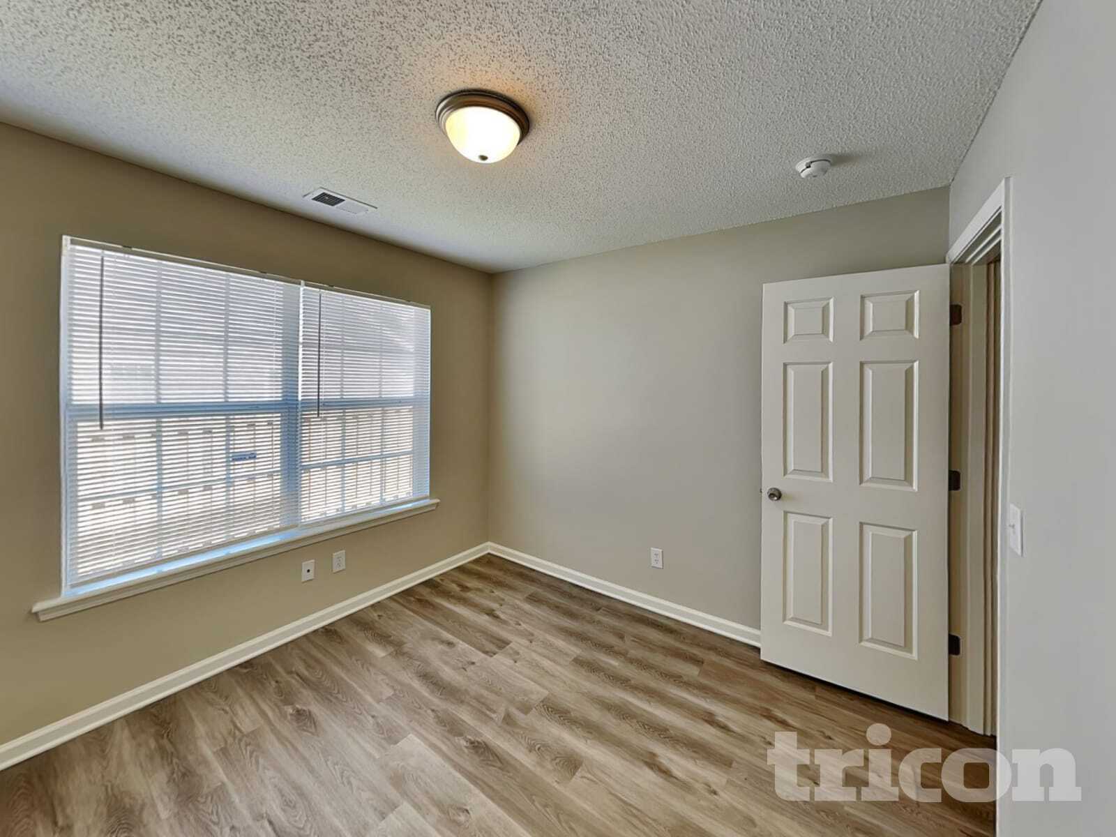 Building Photo - 208 Double Eagle Cir