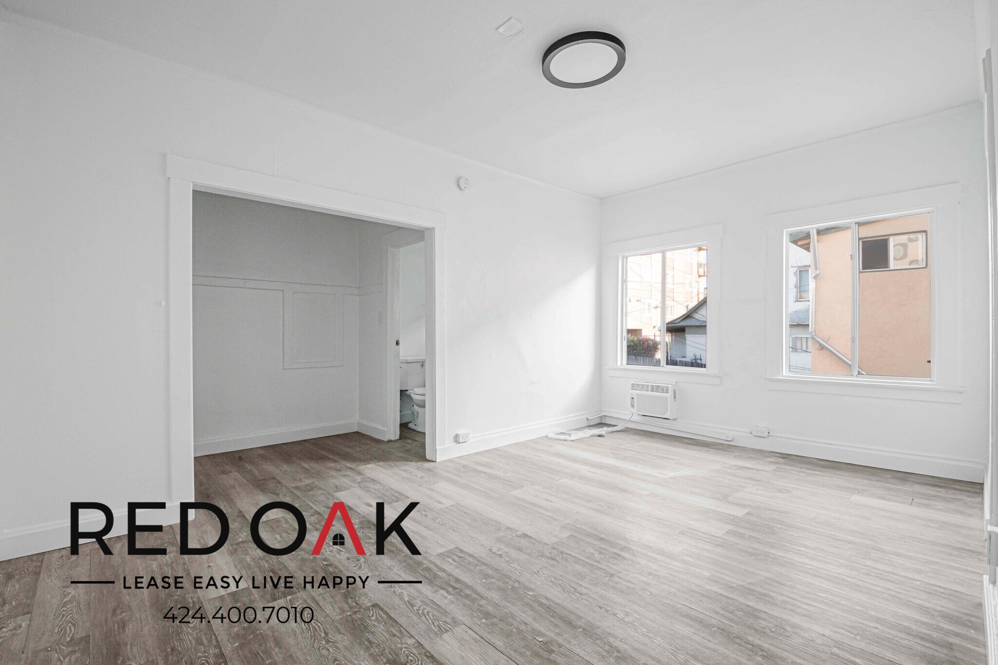 Building Photo - 822 S Park View St