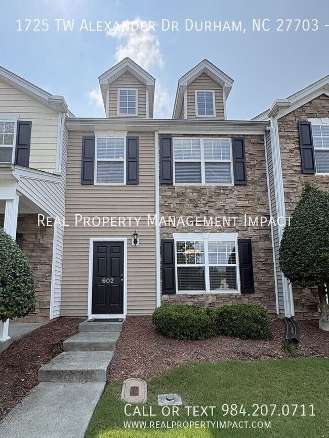 Building Photo - 1725 TW Alexander Dr