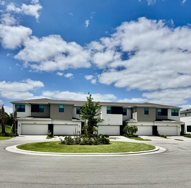 Building Photo - 14043 SW Thorens Dr