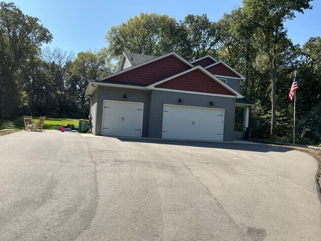 Building Photo - 8371 116th St SE