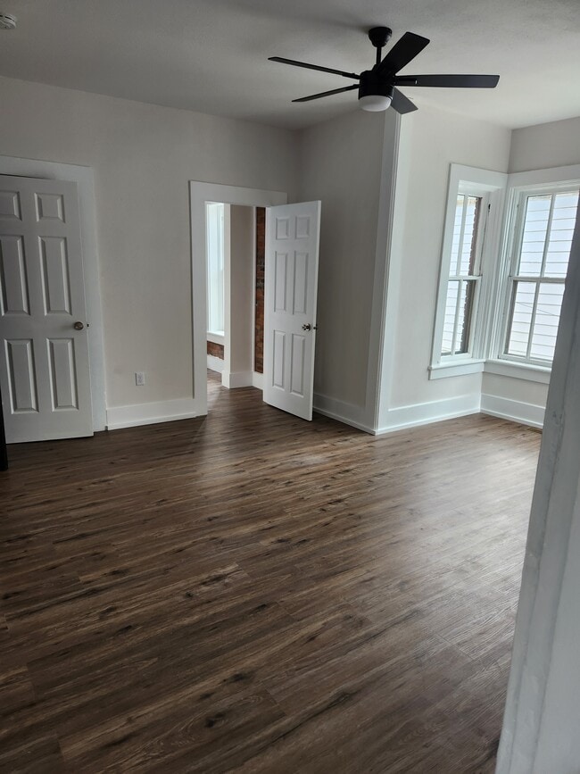 Living Room - 615 Summer St