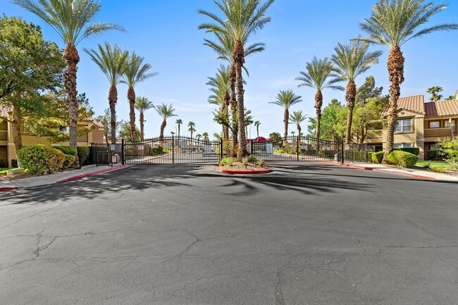 Building Photo - SE!!! Gated!! 1 Bedroom 1st Floor!! One Car Garage!!! Community Pool, Spa, Clubhouse!!! All tile ...