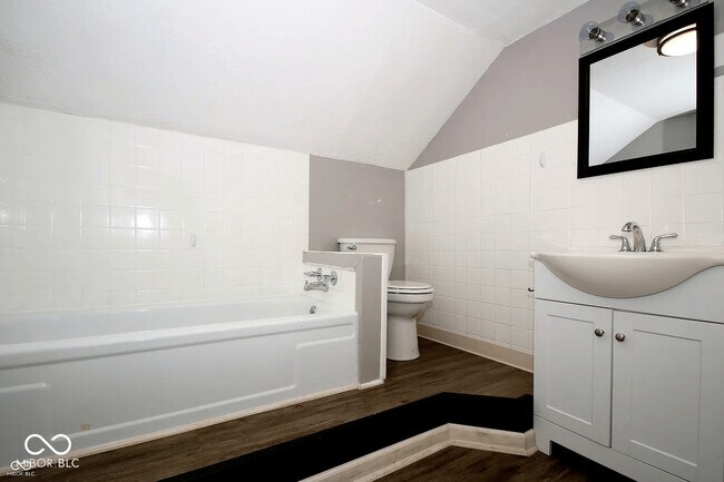 Building Photo - 56 Central Ave