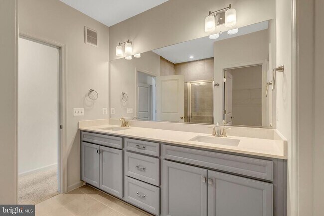Building Photo - 2508 Neabsco Common Pl