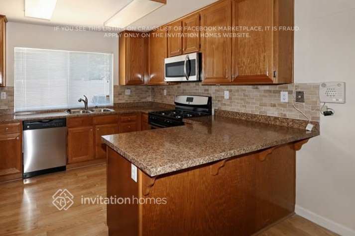 Building Photo - 5537 Blue Sapphire Way