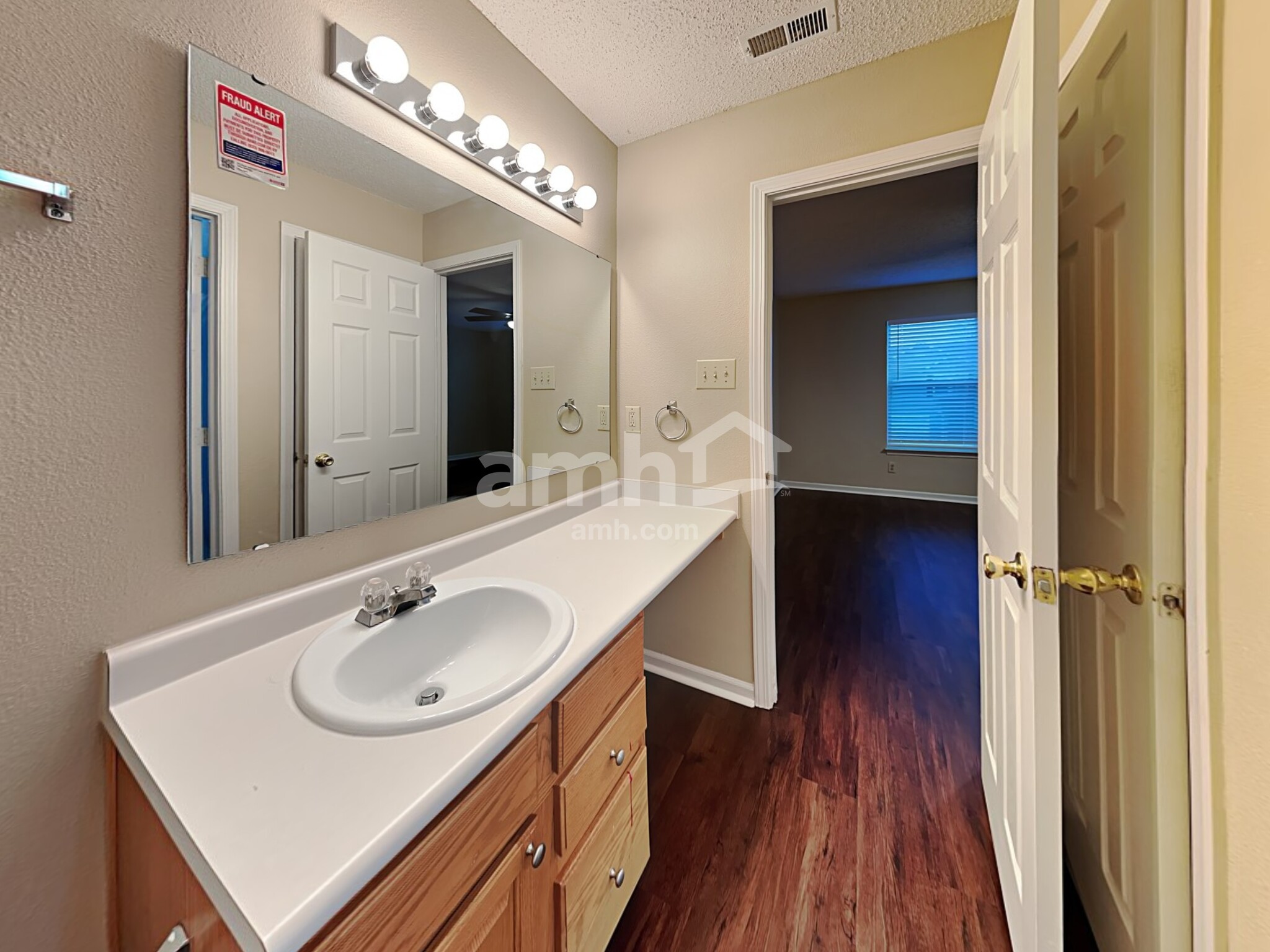 Building Photo - 10868 Delphi Dr
