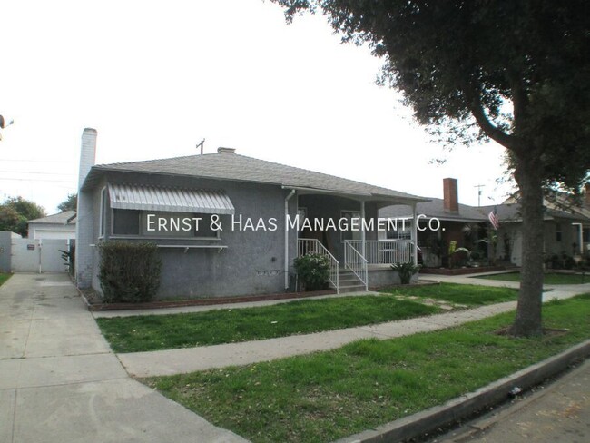 Primary Photo - Lovely 4 Bedroom House Located in Prime La...