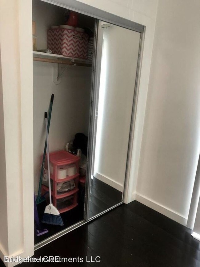 Building Photo - 1611 W Montgomery Ave