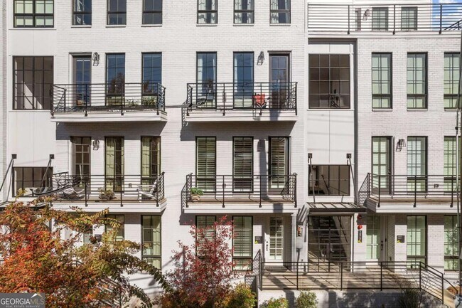 Building Photo - 1272 Longreen Ter NW