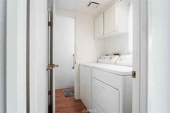 Building Photo - Rancho Cucamonga