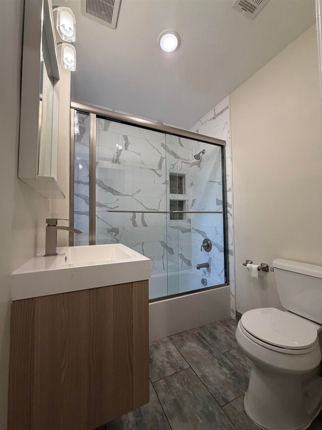 Building Photo - 84 Van Wagenen Ave