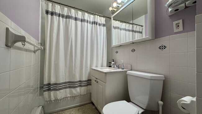 Building Photo - 333 Loring Rd