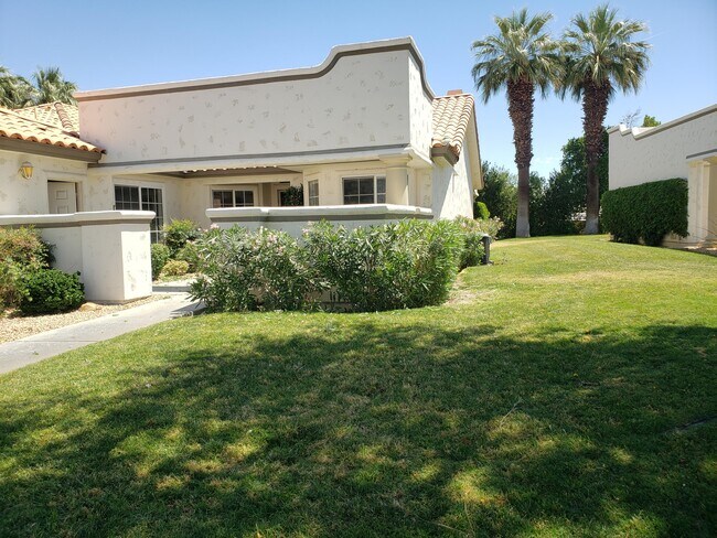 Building Photo - 136 Desert Falls Dr E