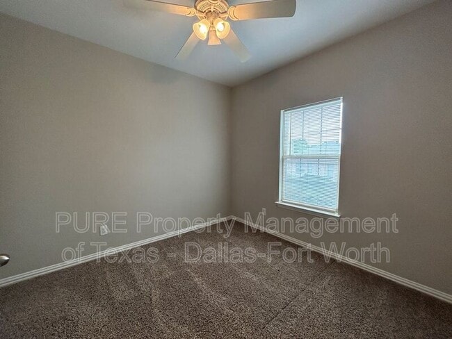 Building Photo - 1918 Timber Oaks Dr