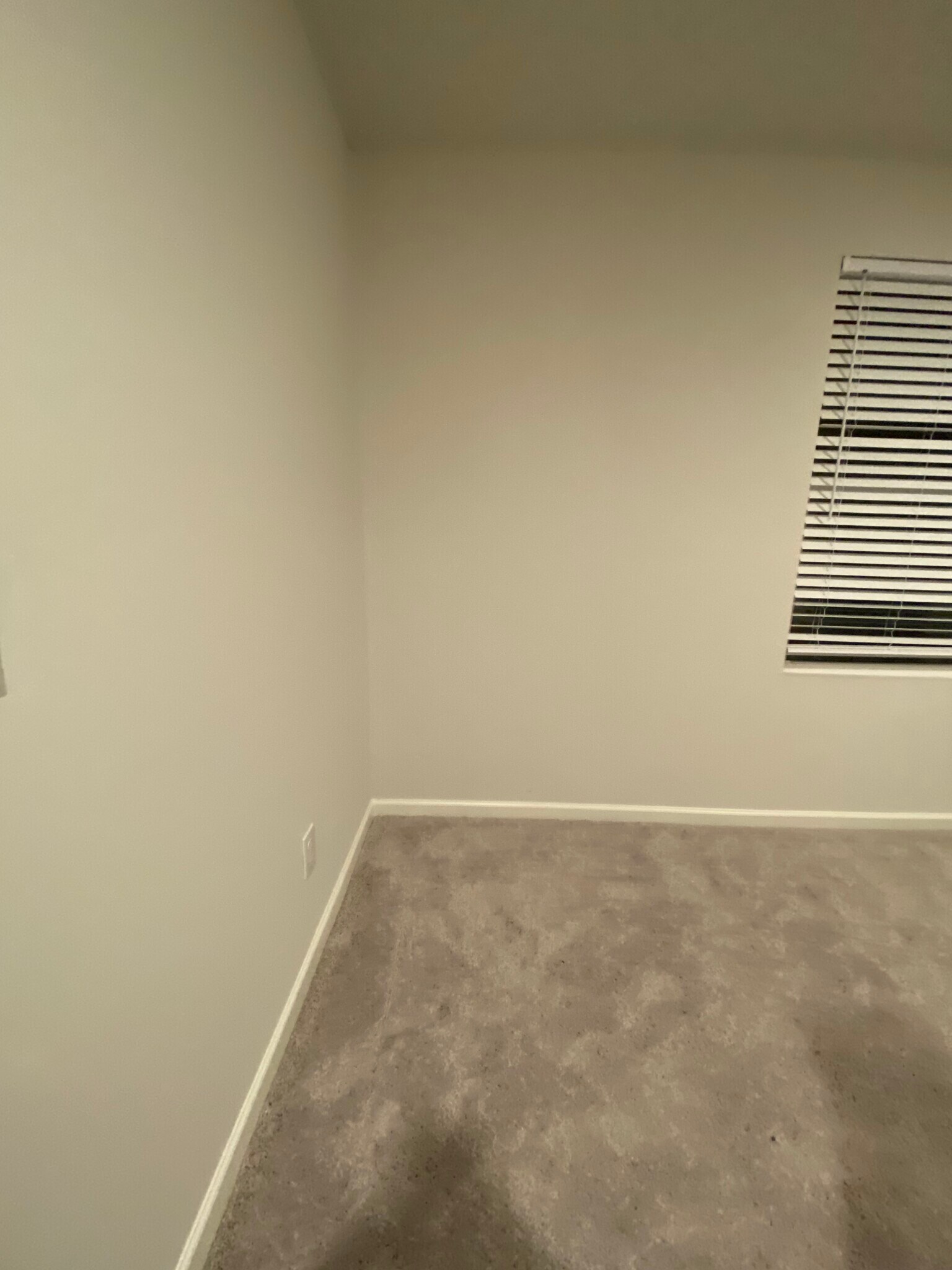 Building Photo - 427 Silo Ct