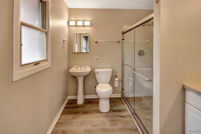 Building Photo - 3 Pem Rd