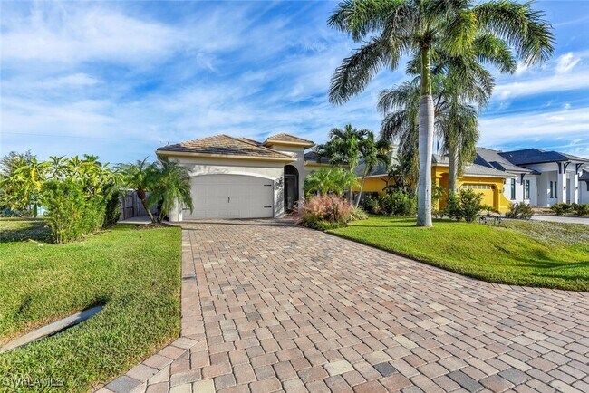 Building Photo - 707 104th Ave N