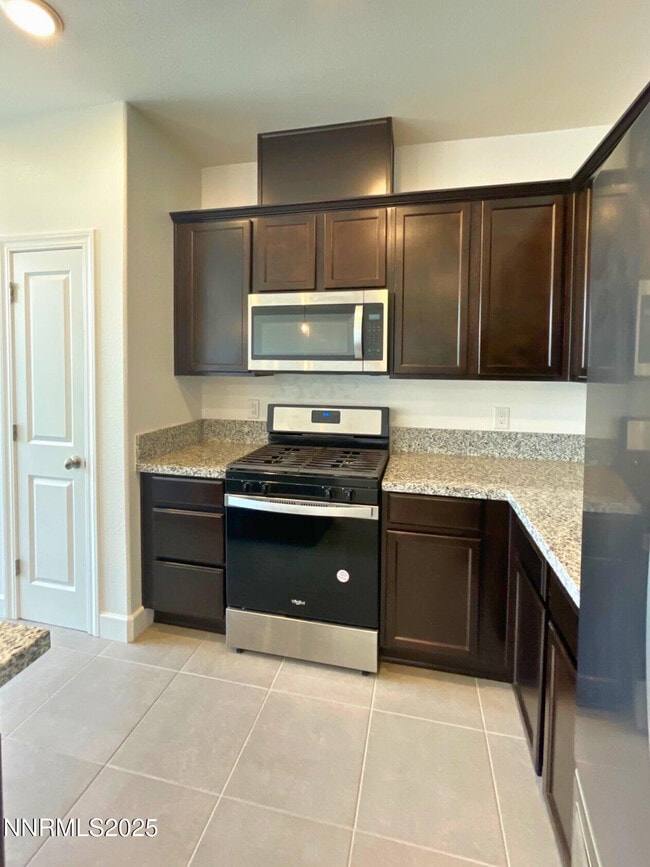 Building Photo - 2018 Cradle Mountain Dr