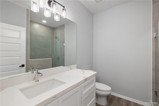 Building Photo - 14 Dunes Dr