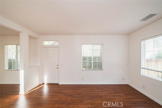 Building Photo - 124 Cherrybrook Ln