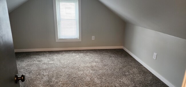 Building Photo - 741 Banghart St