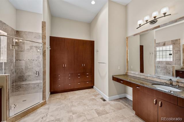 Building Photo - 11 Sommerset Cir