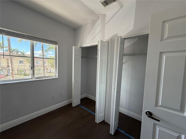 Building Photo - 8245 NW 108th Ave