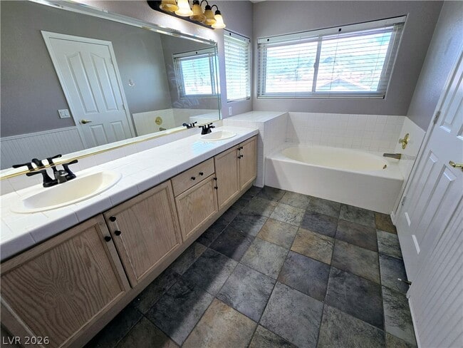 Building Photo - 3759 Funston Way