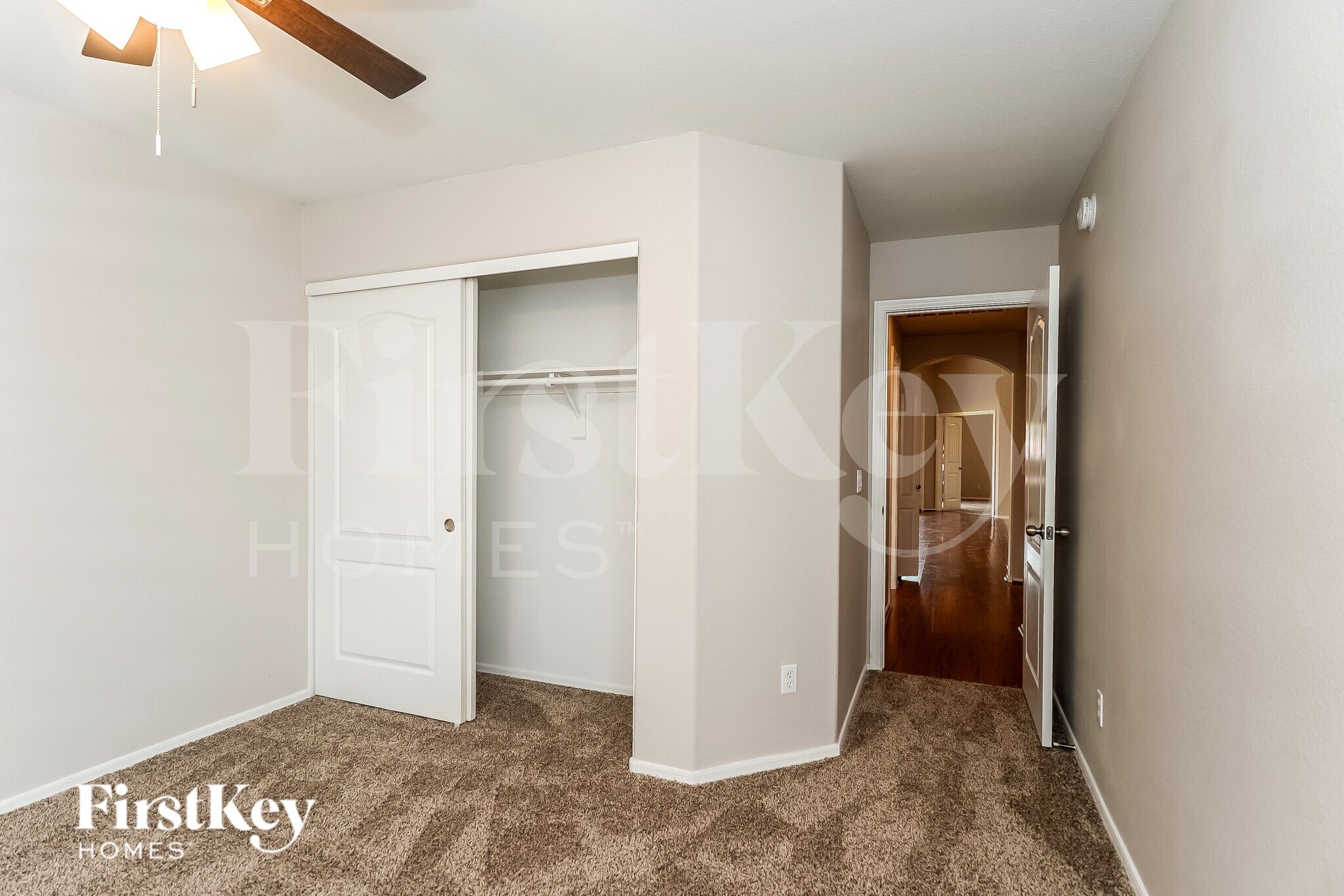 Building Photo - 653 S Parkwood