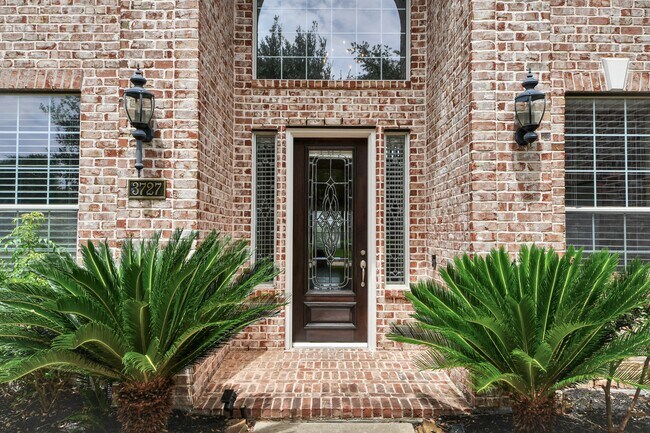 Building Photo - 3727 Lakeridge Canyon Dr