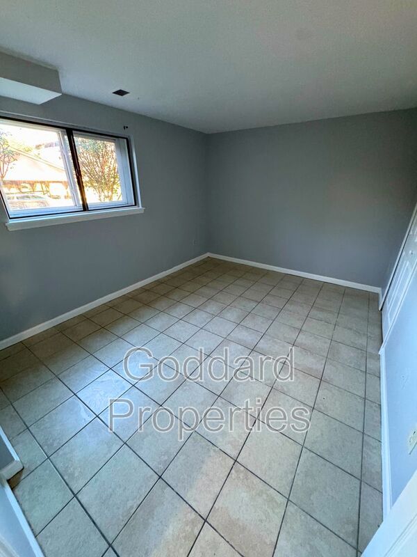 Building Photo - 7326 Mossy Brink Ct