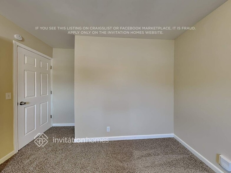Building Photo - 3837 Buena Vista Pike