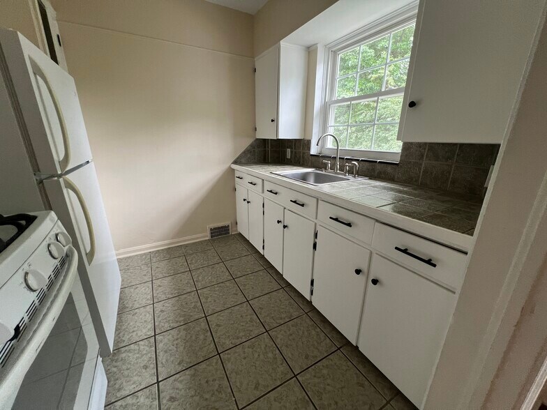 Kitchen - 141 N. Rose Blvd