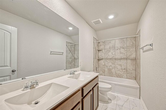 Building Photo - 25919 Aura Lake Ln