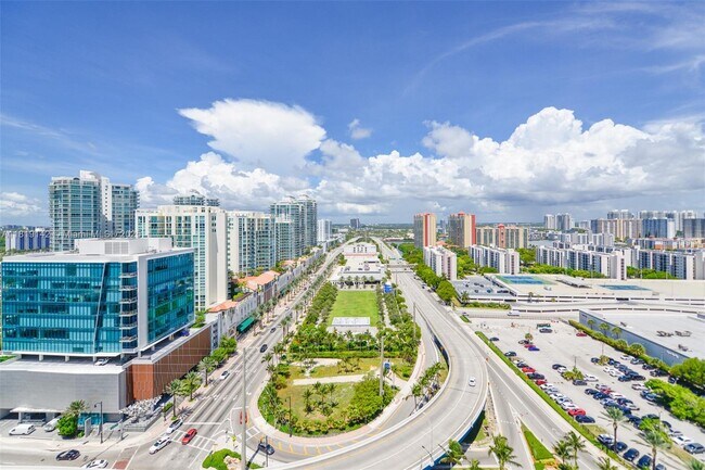 Building Photo - 16699 Collins Ave