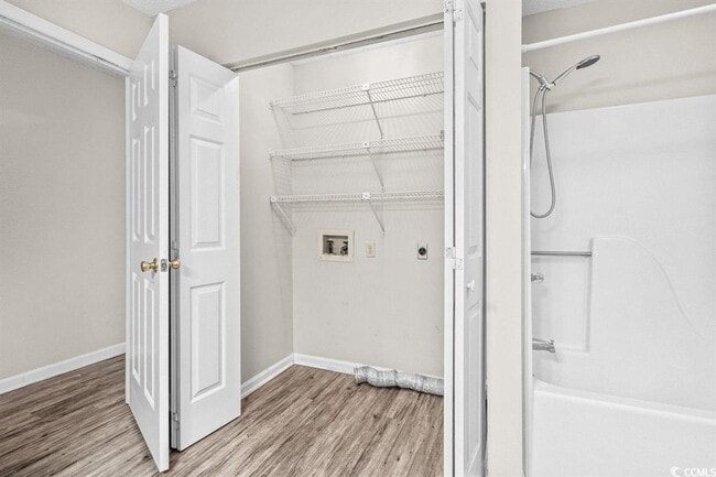 Building Photo - 6536 Valene Ct